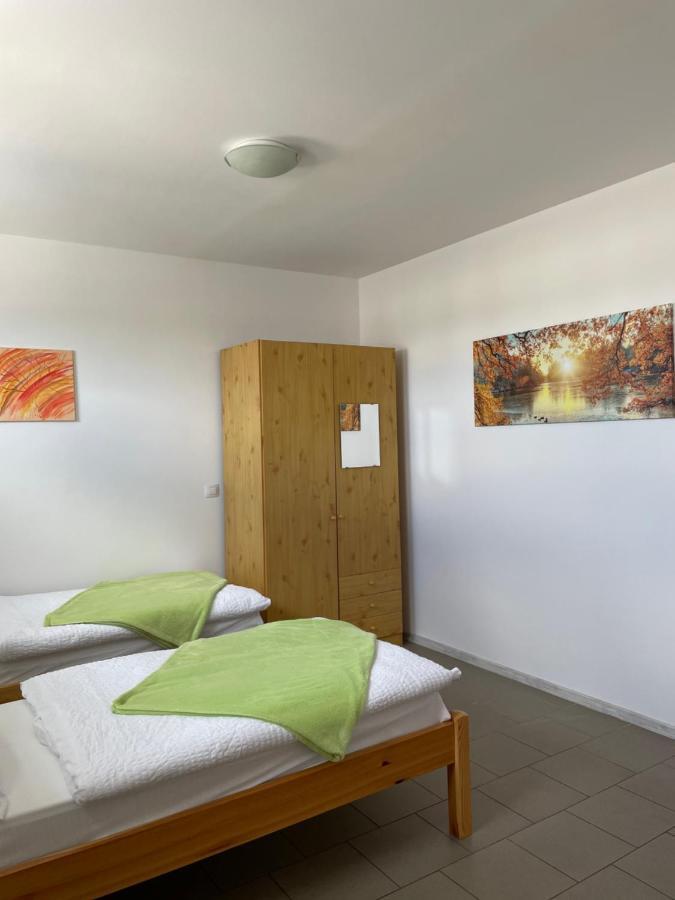 TWT Motel Triptis Buitenkant foto